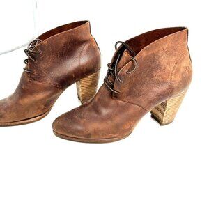 SZ12 UGG Australia Chestnut Mackie Matte LeatherHigh Heel Boot - USED